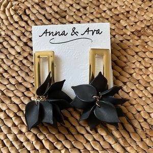 Anna & Ava Earrings